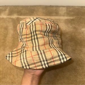 Vintage Reversible Burberry bucket hat